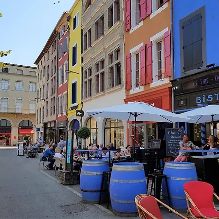 A 200 Metres Du Chateau : Maison De * Carcassonne