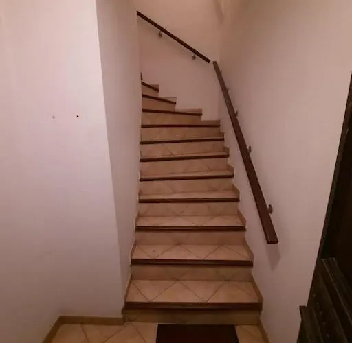 A 200 Metres Du Chateau : Maison De * Carcassonne