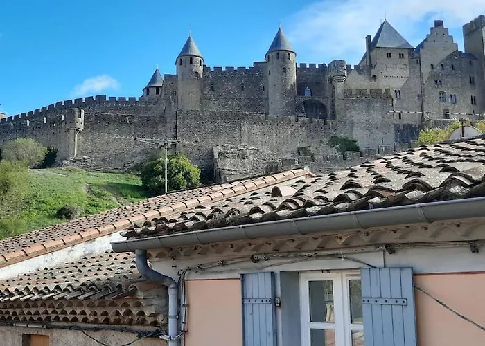 A 200 Metres Du Chateau : Maison De Carcassonne